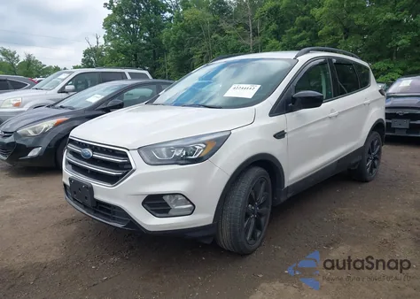 2017 Ford Escape Se z USA, uszkodzony, nr VIN 1FMCU9G97HUB96870